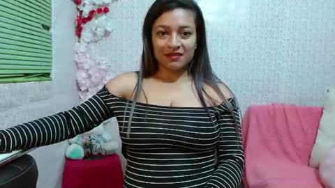 cloenjones online show from July 24, 2:47 am