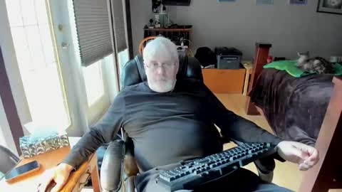 cloudalert62 online show from March 11, 4:26 pm
