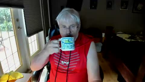 cloudalert62 online show from August 9, 1:56 pm