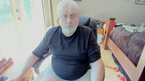 cloudalert62 online show from August 12, 8:11 pm