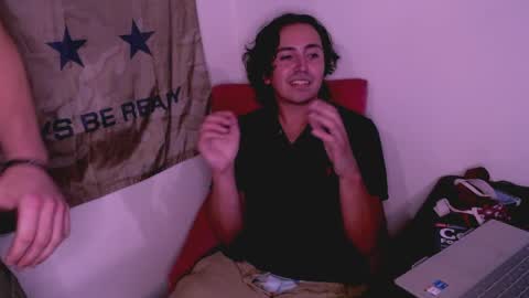 CL0UDY BOYZ online show from April 23, 4:38 am