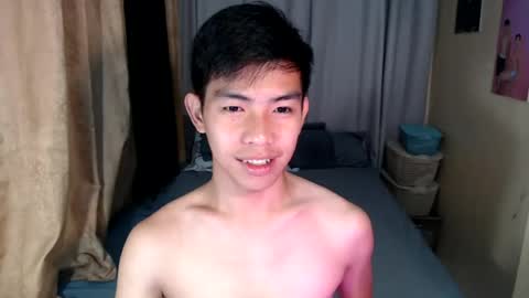 clyde_twinkx online show from July 31, 2:51 am