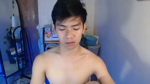 clyde_twinkx online show from August 11, 11:34 am