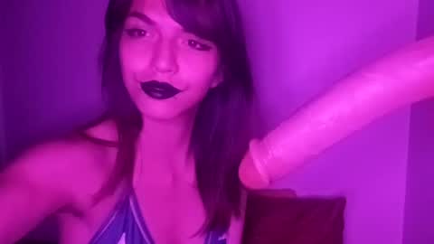 NovaLovelle online show from July 13, 6:31 am