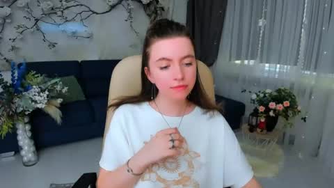 Molly online show from July 9, 6:40 am