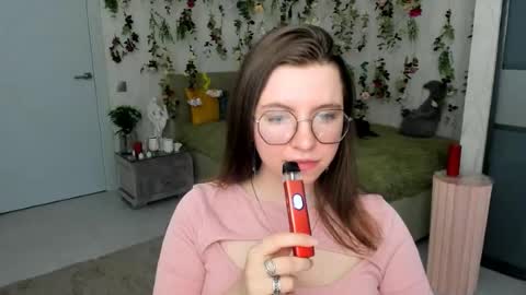 Molly online show from July 13, 10:55 am