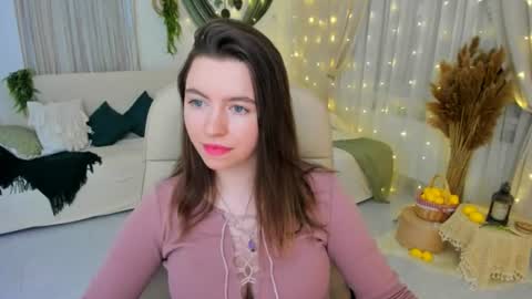 Molly online show from August 15, 1:26 pm