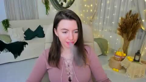 Molly online show from August 15, 2:32 pm
