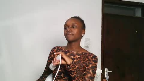 coco_pot online show from August 4, 12:18 am