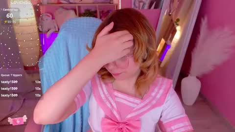 Mia online show from August 1, 6:52 am