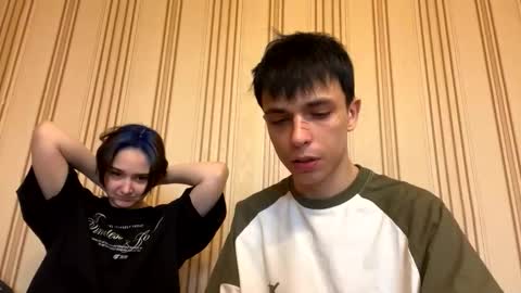 cold_pie14 online show from May 11, 9:11 am