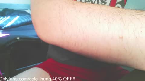 cole_hung online show from August 2, 10:28 pm