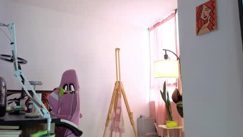 Colette PVT OPEN online show from August 7, 7:03 pm