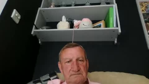 colinbeech online show from June 18, 10:59 am