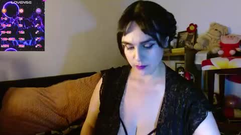 Collette online show from August 2, 6:09 am