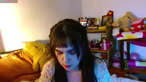 Collette online show from August 3, 7:15 am