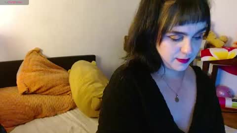 Collette online show from August 11, 5:09 am
