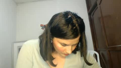 Sara online show from June 23, 5:47 pm