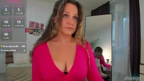 Alice online show from August 6, 5:45 pm