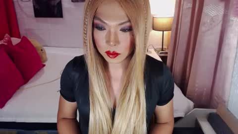 QUEEN SABRINA online show from July 4, 11:12 am