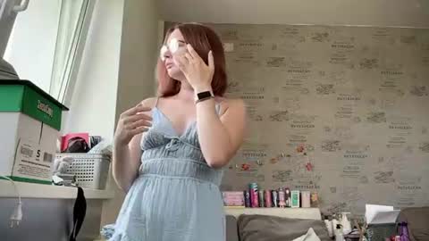 Julia online show from August 8, 8:25 am
