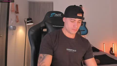 Connor Smith online show from August 3, 11:28 am
