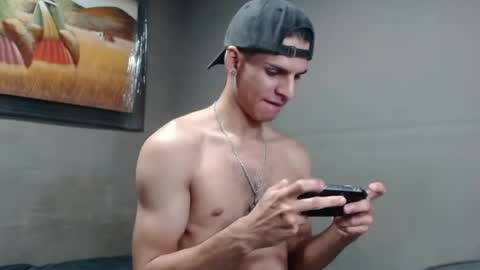 conradgrayson78 leonandresough online show from April 2, 9:12 pm