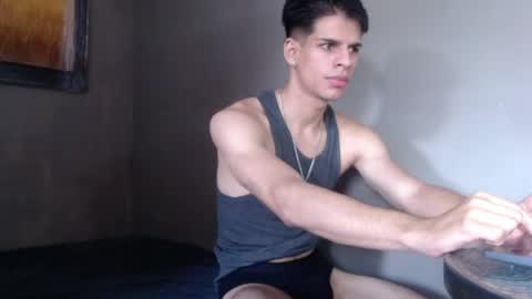 conradgrayson78 leonandresough online show from April 3, 6:49 pm