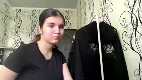 Stacy online show from August 7, 1:33 pm
