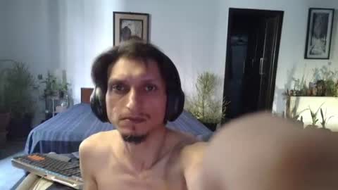 Cool2Buddies online show from August 9, 9:43 am
