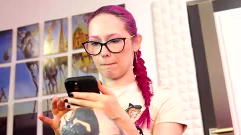 Ginger online show from August 4, 9:06 am