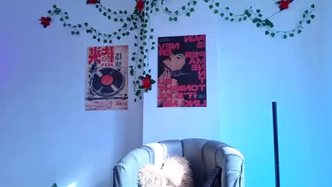 Coralie Bronson online show from July 28, 8:59 pm