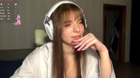 corrienavanjo online show from August 2, 2:02 pm