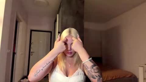 Angel online show from September 4, 8:13 pm
