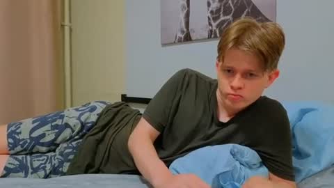 Andrew online show from July 25, 7:29 pm