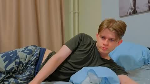 Andrew online show from July 26, 6:57 pm