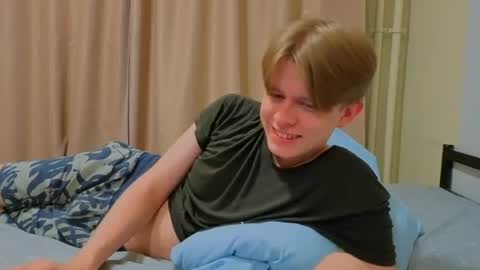 Andrew online show from August 10, 7:59 pm