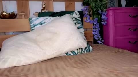 Lydia online show from August 1, 4:29 am
