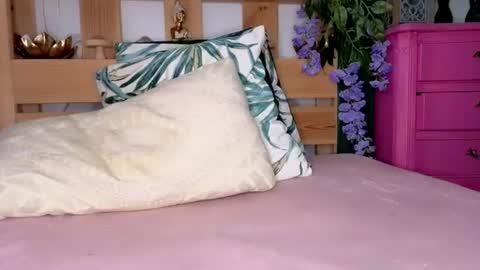 Lydia online show from August 11, 10:06 am