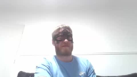couple909090 online show from April 23, 11:08 pm