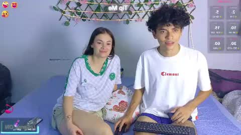 Val y Sal online show from August 10, 2:13 am