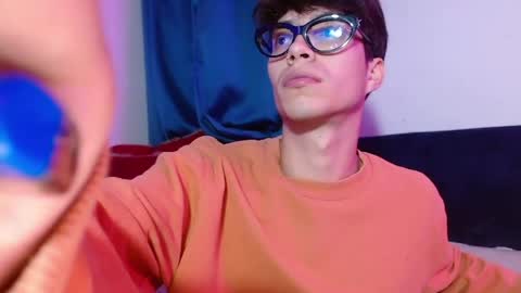 Couple hotFD online show from April 13, 6:38 am
