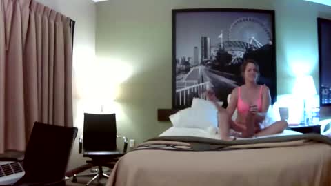 couplefun1290 online show from May 17, 3:18 am