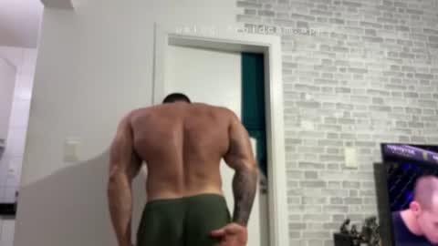 couplemuscle40 online show from July 25, 3:10 am