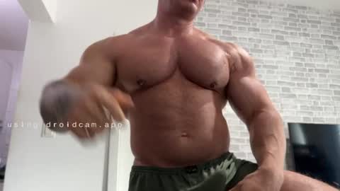 couplemuscle40 online show from July 26, 6:02 pm