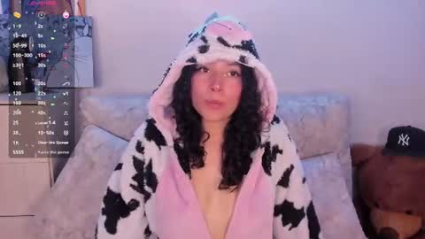 Emily  Andy online show from August 5, 4:21 am