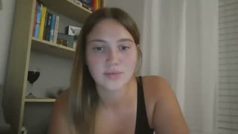 Em online show from August 14, 1:31 am