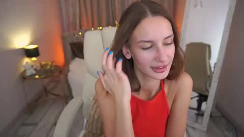 cozymell online show from August 8, 1:33 pm