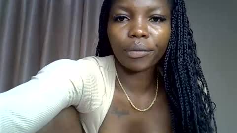 craizybitch online show from August 17, 5:01 am