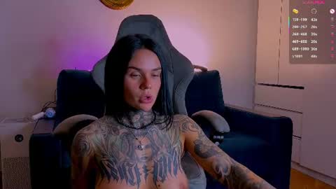    online show from August 5, 1:09 pm